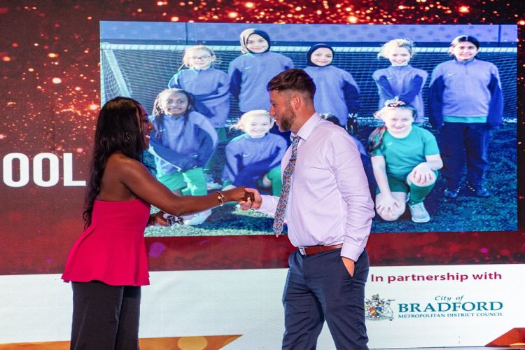 BSA 2026   Measha gives award